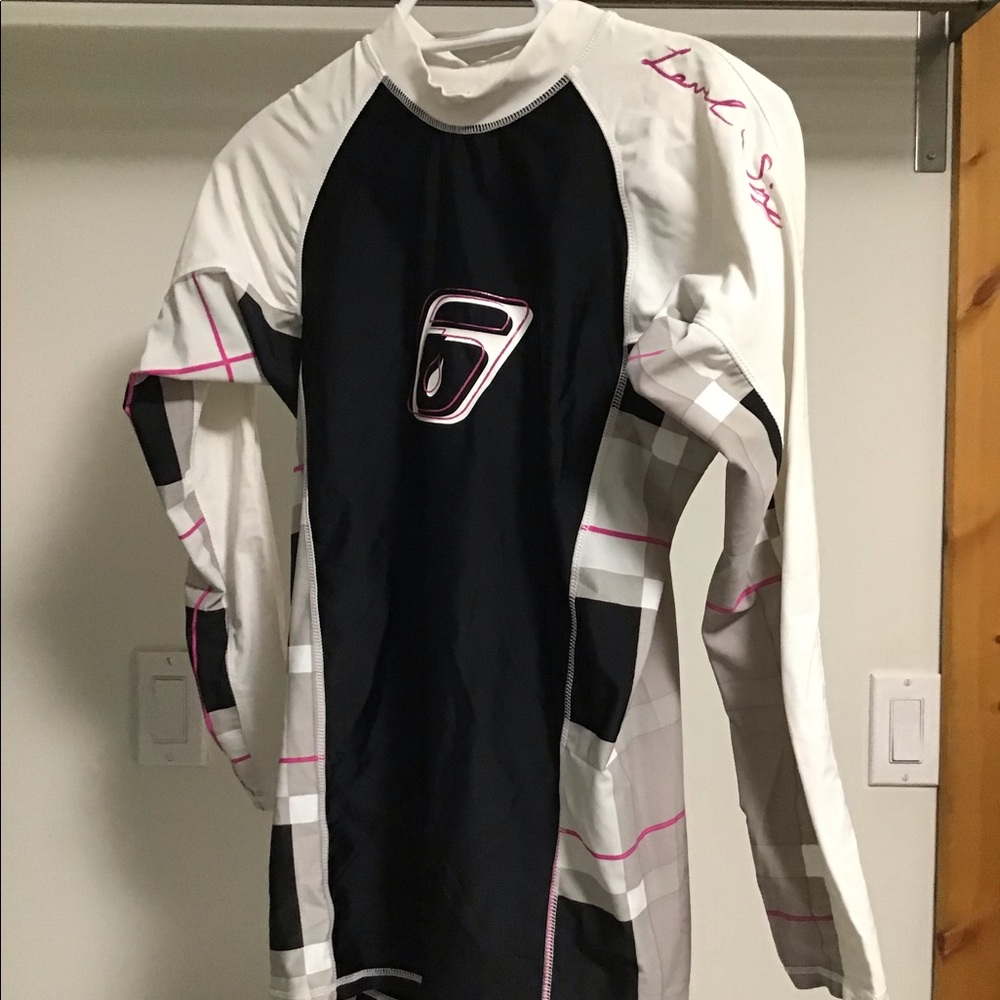 Level Six rashguard